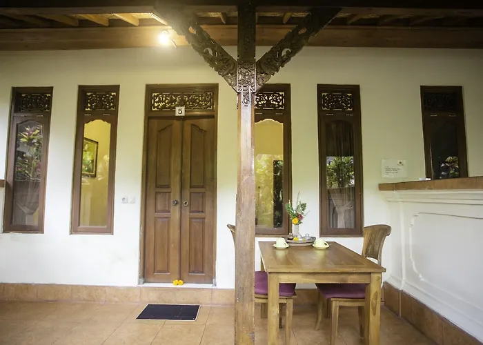 Pensión Gusti Kaler House *