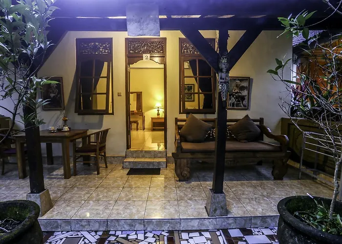 Gusti Kaler House Pensión *